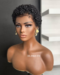 Annie | Perruque Pixie en Cheveux Humains Frisés Crépus avec Dentelle HD 13x4 et Ligne de Cheveux Naturelle