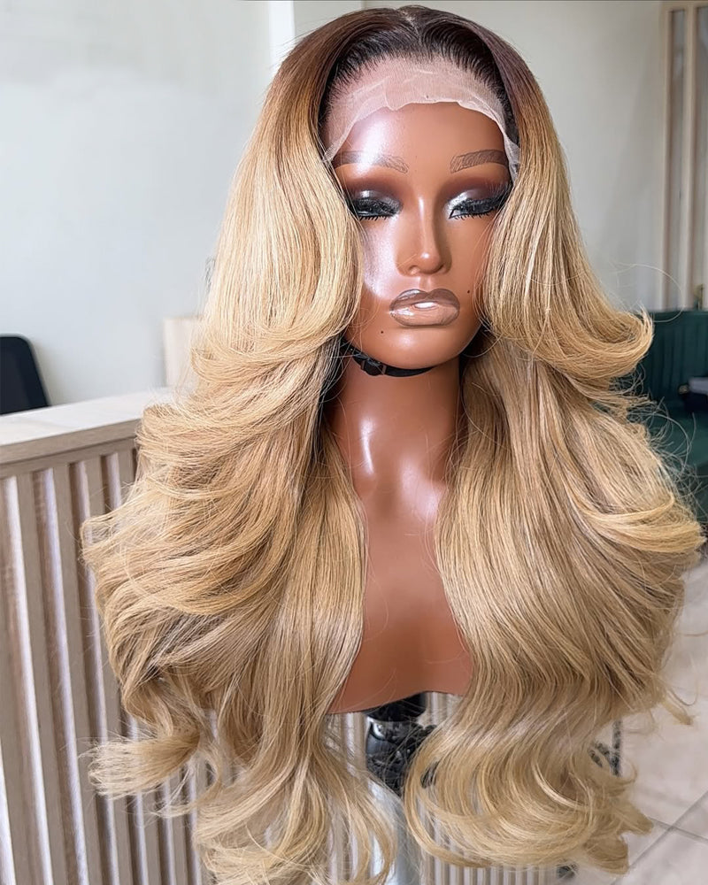 Samantha | Perruque sans colle en cheveux humains blond miel avec racines foncées