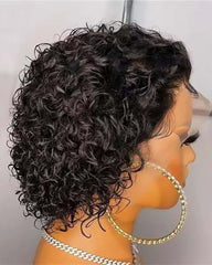 Layla | Perruque courte pixie en cheveux humains bouclés avec front 13x4